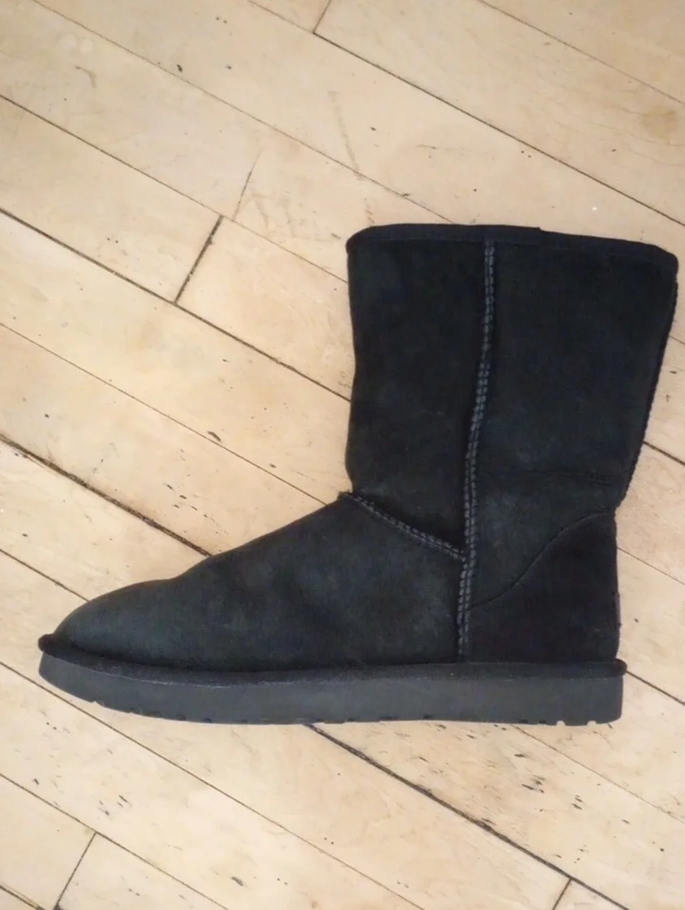 UGG Cozy Black Winter Boots Size 11